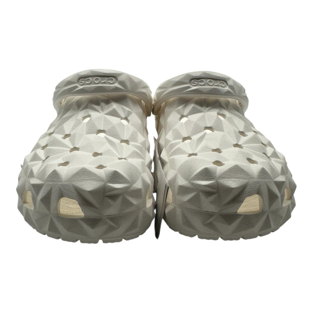 Crocs Classic Geometric Clogs Mens 10‎ Womens 12 White Slides Sandals 209563-100 - Picture 4 of 9